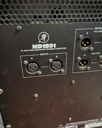 Subwoofer La Mackie HD1801 18
