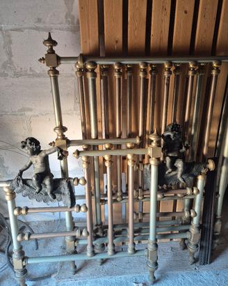 antico letto in ottone 