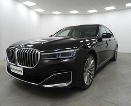 BMW 745 e Plug In First Class