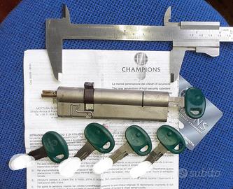 Cilindro Mottura CHAMPIONS C28 codolo serratura