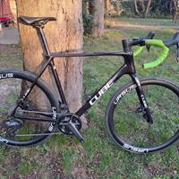 bicicletta cube cross race c:68