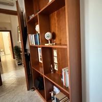 Libreria in legno massiccio
