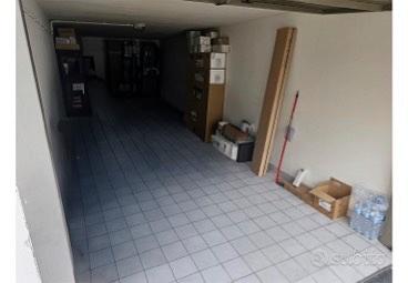 Garage in via pigafetta sottomarina