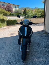 Piaggio Beverly 300