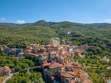 MAGAZZINO A CHIUSAVECCHIA