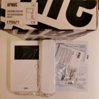 URMET 1750/1 - VIDEOCITOFONO MìRO 2VOICE