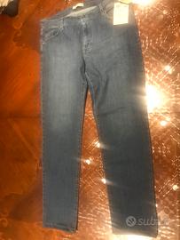 Jeans uomo nuovi