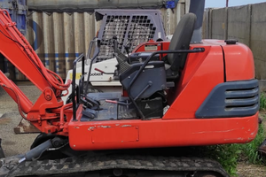 Escavatore ihi 32 j yammer peso 35 quintali