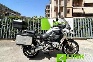 BMW R 1200 GS .