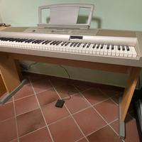 Pianoforte digitale YAMAHA 88 tasti dgx-500