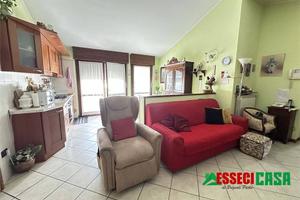 Appartamento di 72 m² con 3 locali e box auto a Ca