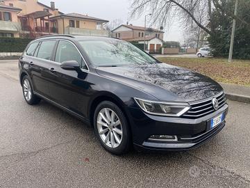 Volkswagen Passat Variant 2.0 TDI DSG Business Blu