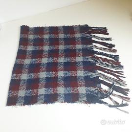 Scialle a quadri blu bordeaux grigio in misto lana