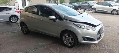 FORD Fiesta 1.5 TDCi TITANIUM INCIDENTATA