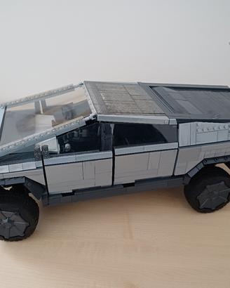 MEGA- mod. Tesla Cybertruck construx pz.3000 +