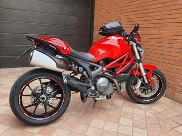 Ducati Monster 796