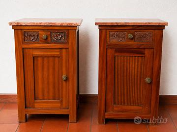 Coppia di comodini d'epoca con piano in marmo