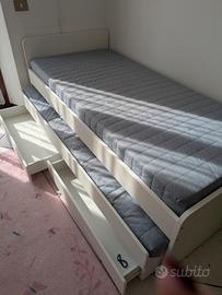 letto singolo con materassi