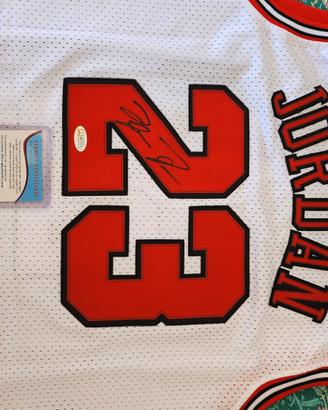 Maglia Micheal Jordan autografata con COA 