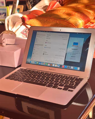 Macbook Air 11” CONS. DOMIC. A MANO+OFFICE A+