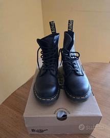 Dr. Martens 1460 Pascal Virginia