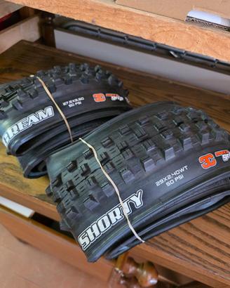 Copertoni Maxxis Shorty Gen 2 29x2.40 EXO Tubeless
