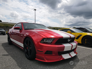 2010 ford mustang
