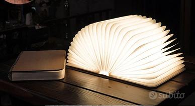 Lampada a libro con telecomando