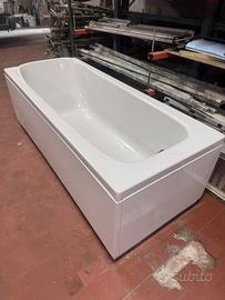 Vasca /box doccia/sanitari