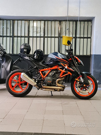 KTM SUPERDUKE 1290 r
