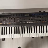 Tastiera sintetizzatore Roland e20 