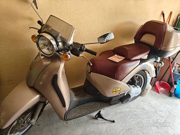 Aprilia Scarabeo 150 