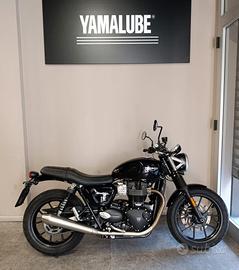 TRIUMPH STREET TWIN 900