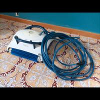 Robot per piscina  Dolphin POOL IN 