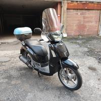 Kymco People S 200