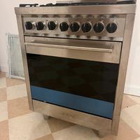 Cucina gas con forno Smeg