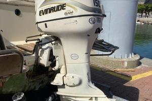 Barca a motore con possibilità di posto barca