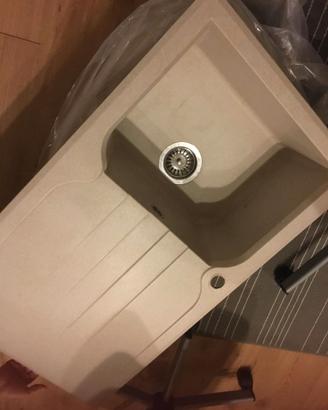 Lavabo in fragranite beige