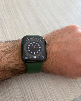 Apple Watch Series 7 (GPS, 45mm) verde