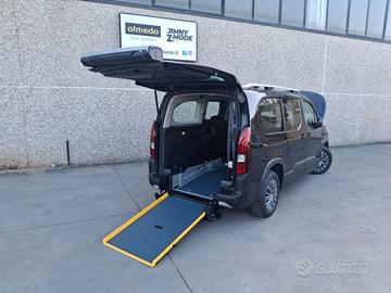 Peugeot Rifter TRASPORTO DISABILI Ribassato PASSO 