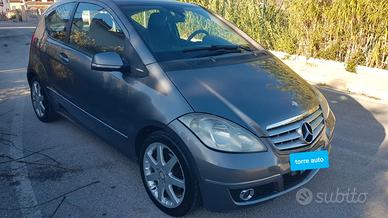 Mercedes-benz A 150 BlueEFFICIENCY Avantgarde