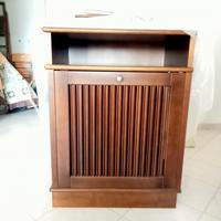 mobile in  puro legno scuro  porta TV 