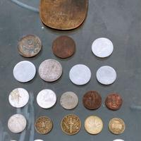 Monete lire italiane e straniere