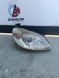 FARO ANTERIORE DESTRO MERCEDES Classe B W245 1Â° S