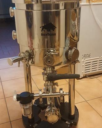 Fermentatore isobarco