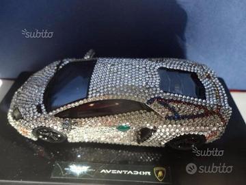 Lamborghini con cristalli Swarovski