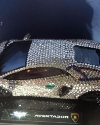 Lamborghini con cristalli Swarovski