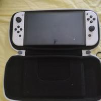 NINTENDO SWITCH OLED BIANCA