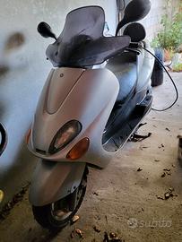 Yamaha Majesty 150