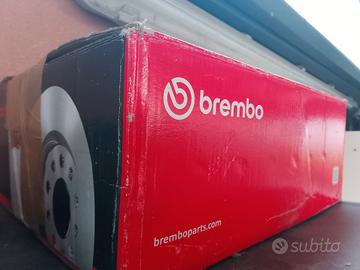 kit Brembo dischi e pastiglie Mercedes classe b 